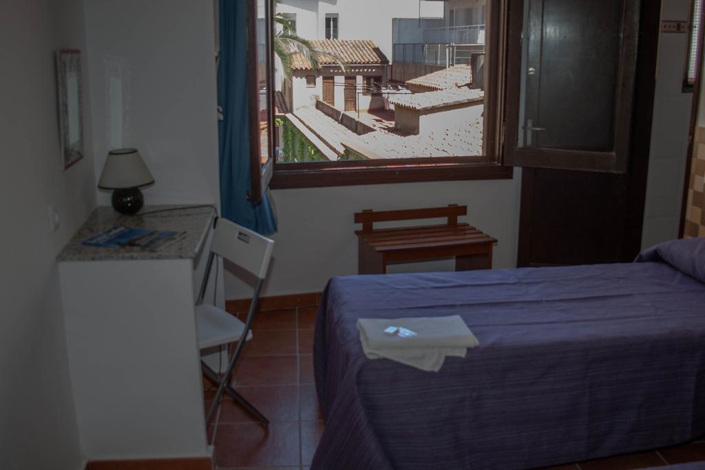 Hotel Planas Lloret de Mar Zimmer foto